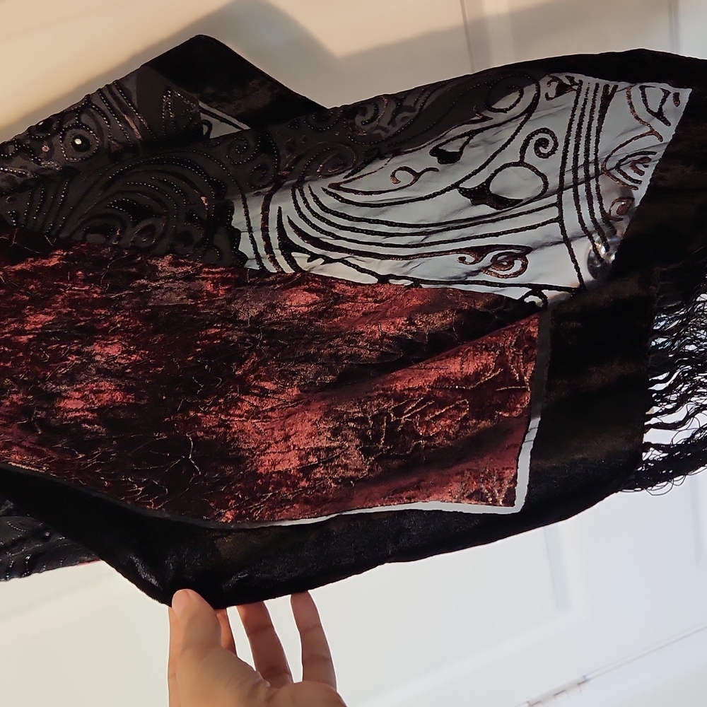 Black & Purple winter scarf - Picture 3 of 5